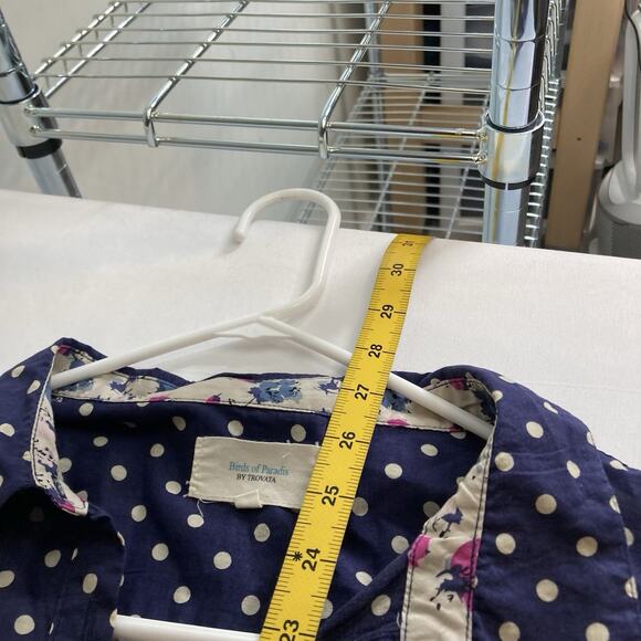 Trovata Birds‎ Of Paradis Navy Polka Dot Button-Up Shirt Size L Preppy Coastal - Picture 3 of 11